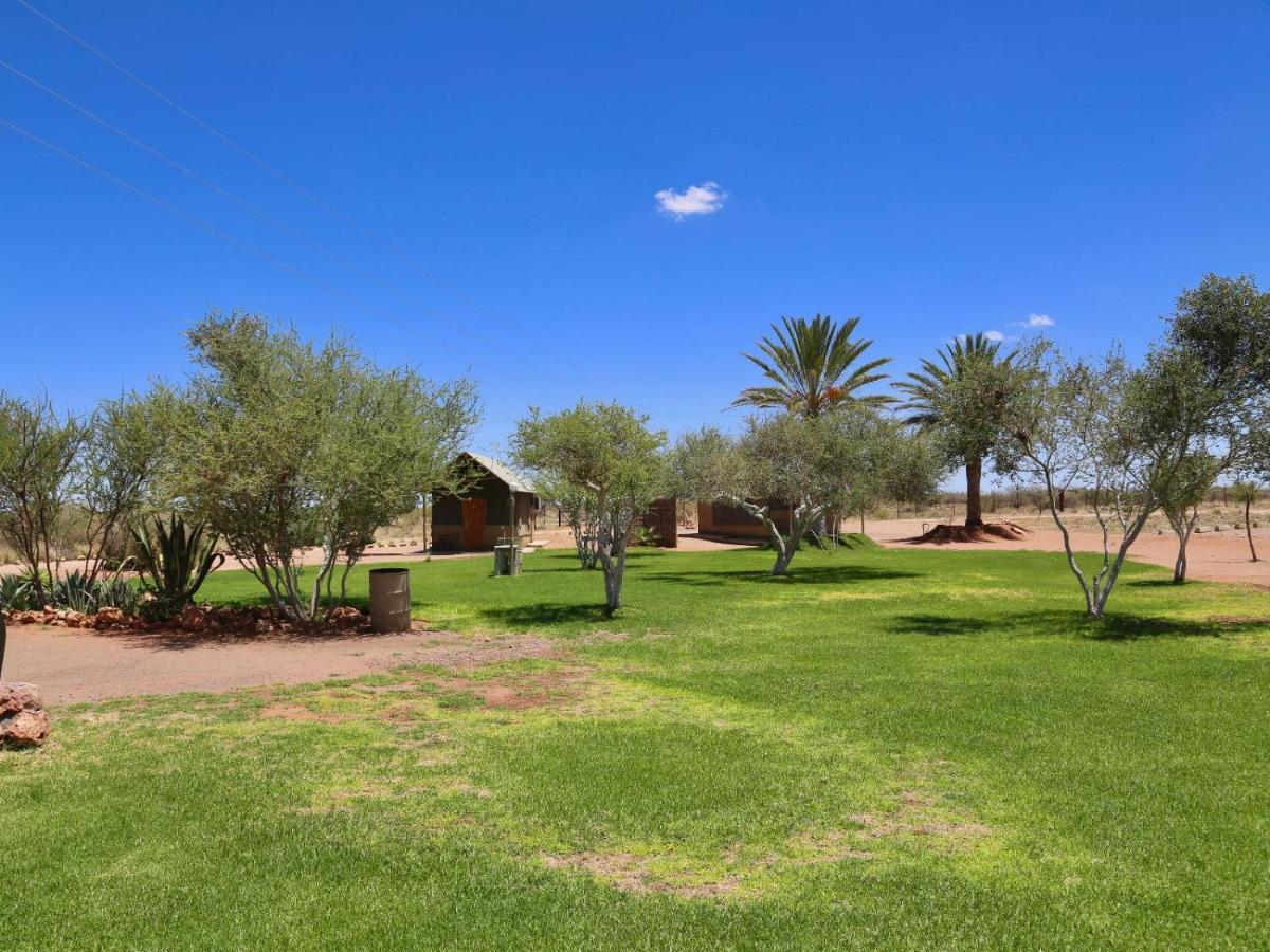 Lapa Lange Game Lodge Mariental Eksteriør billede