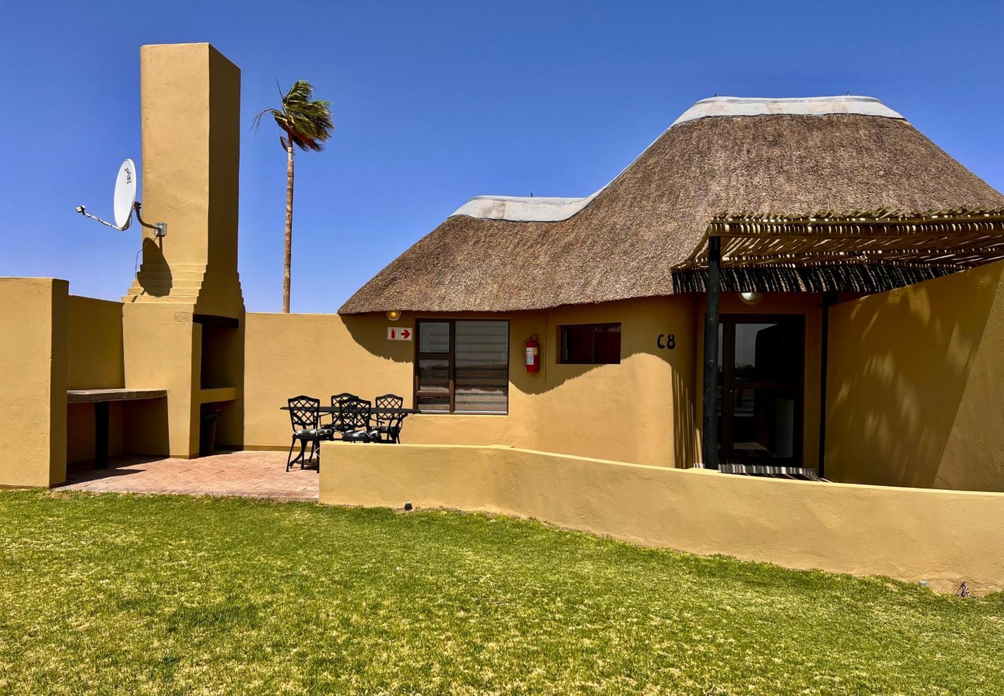 Lapa Lange Game Lodge Mariental Eksteriør billede