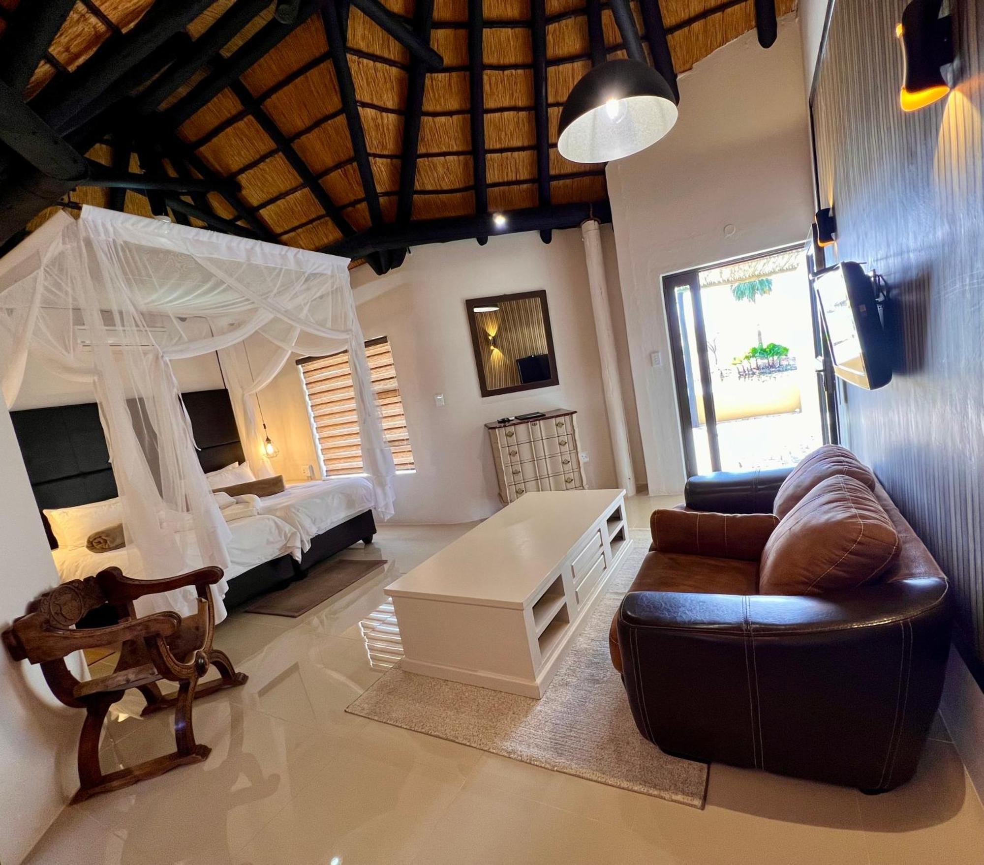 Lapa Lange Game Lodge Mariental Eksteriør billede