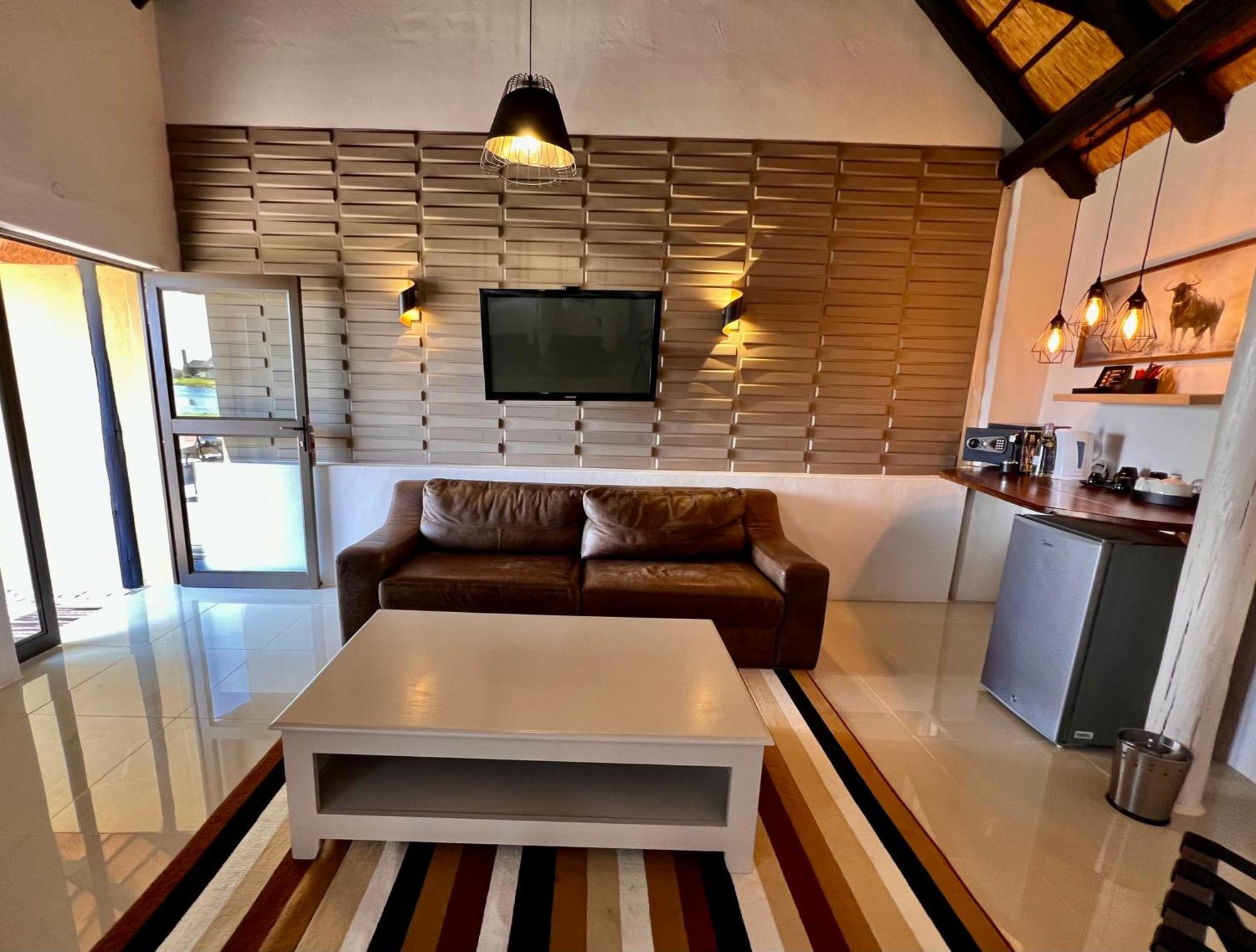 Lapa Lange Game Lodge Mariental Eksteriør billede