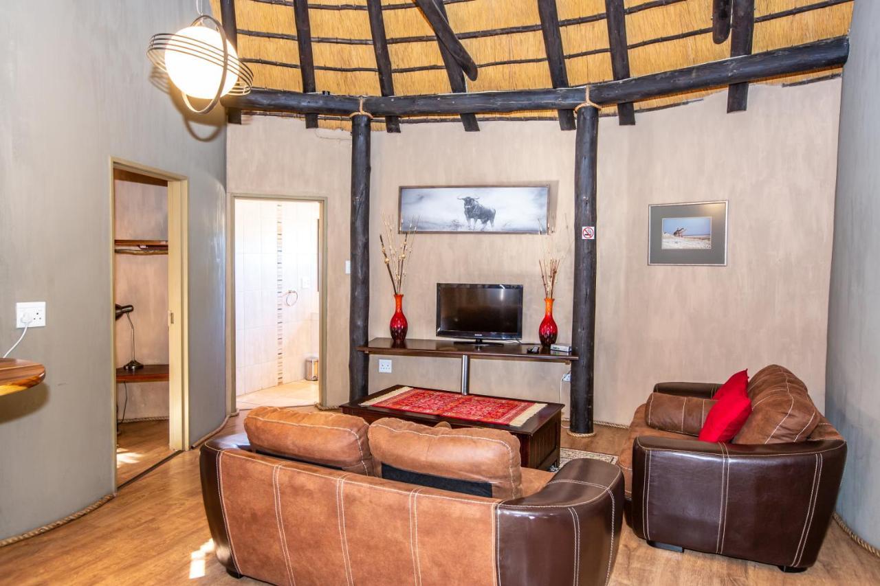 Lapa Lange Game Lodge Mariental Eksteriør billede