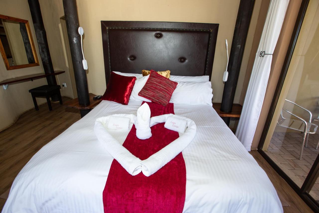 Lapa Lange Game Lodge Mariental Eksteriør billede
