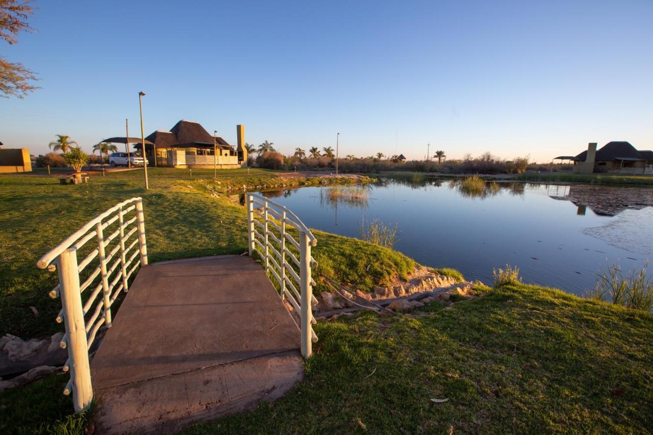 Lapa Lange Game Lodge Mariental Eksteriør billede