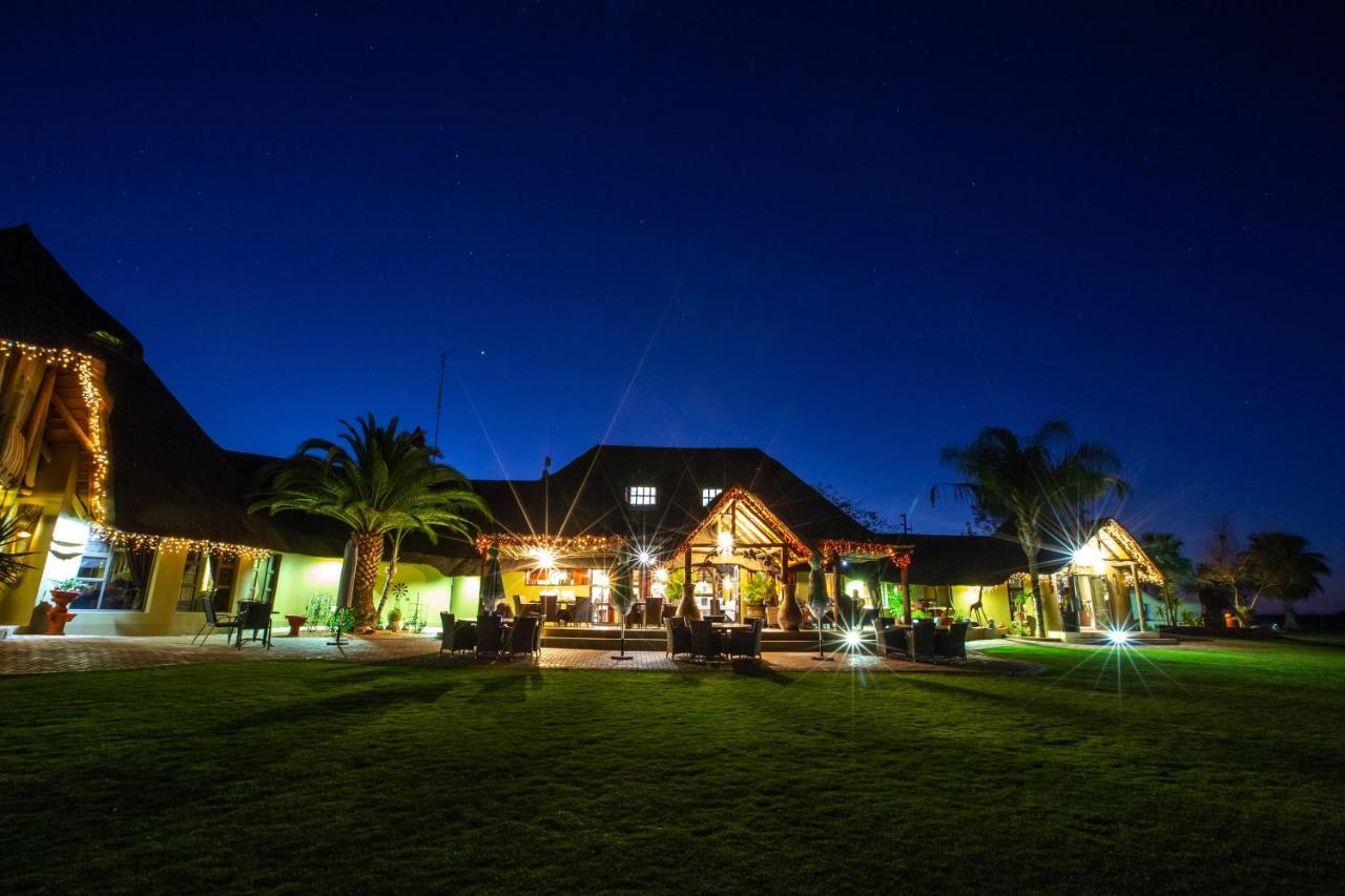 Lapa Lange Game Lodge Mariental Eksteriør billede