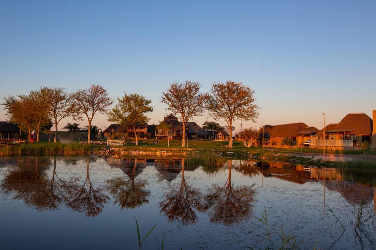 Lapa Lange Game Lodge Mariental Eksteriør billede