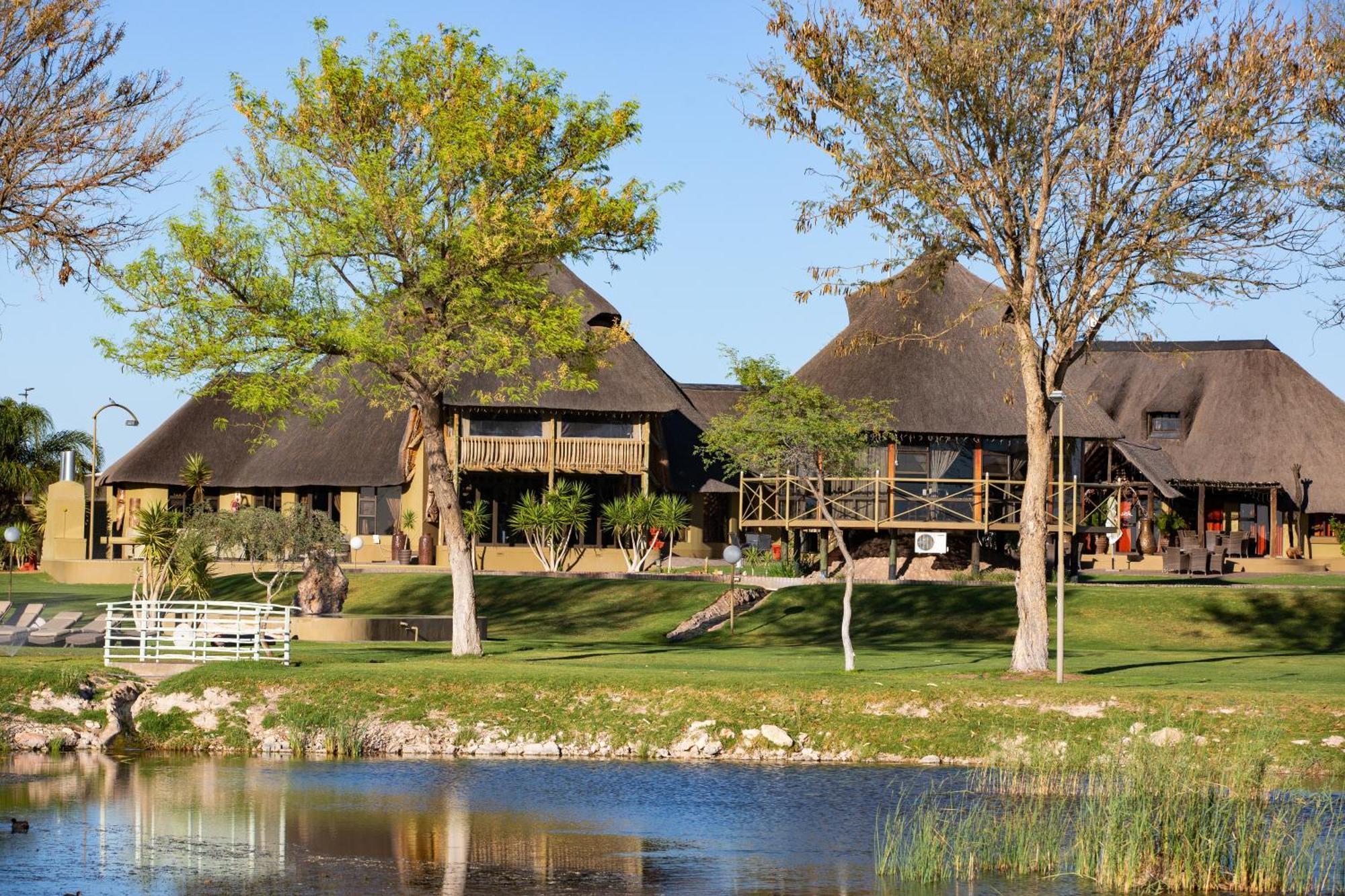 Lapa Lange Game Lodge Mariental Eksteriør billede